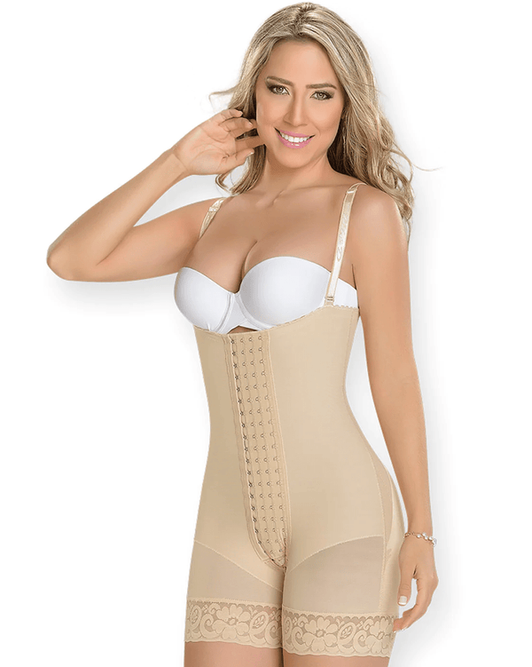 Fajas M & D Four Closures Strapless Short Girdle