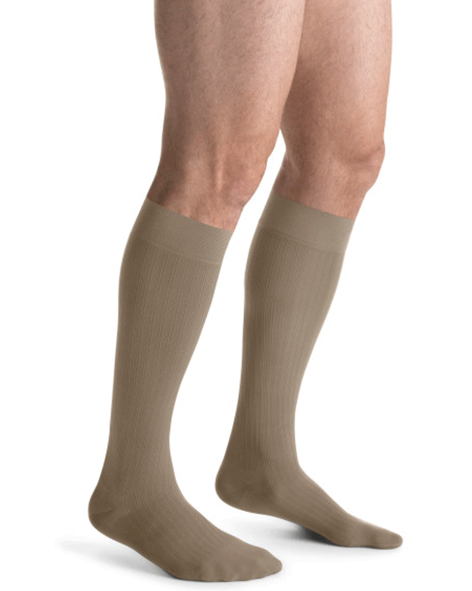 Jobst para hombres Ambition SoftFit 30-40 mmHg hasta la rodilla