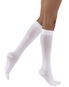 Jobst SoSoft Brocade hasta la rodilla para mujer, 8-15 mmHg